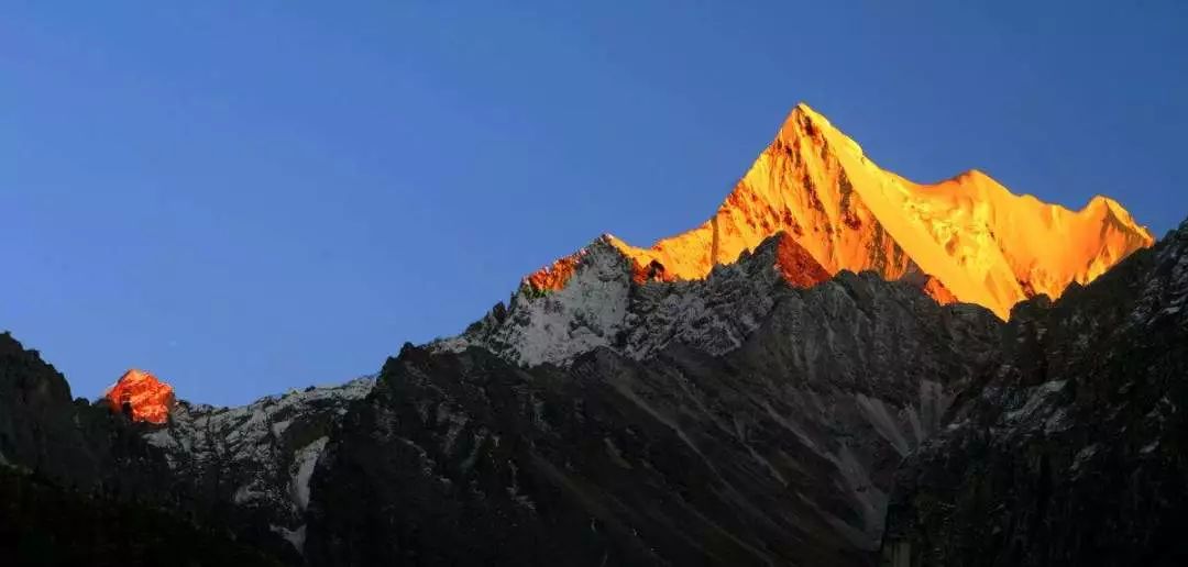 稻城亚丁白云,稻城亚丁风景没有想象中的那么美