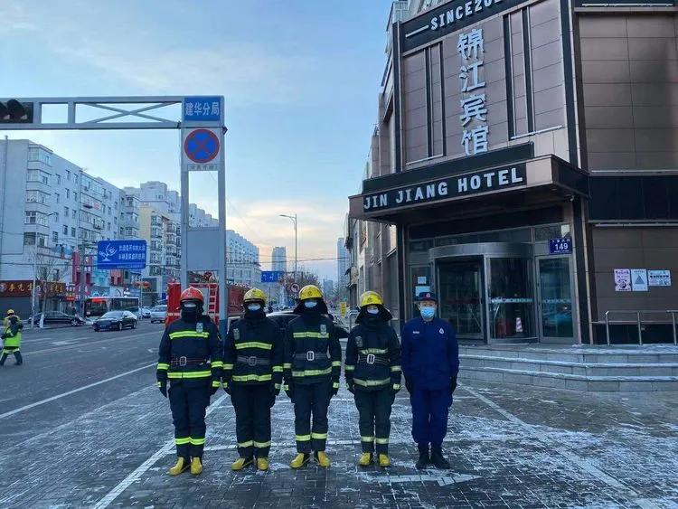 抗疫路上的火焰蓝图片,火焰蓝战疫情