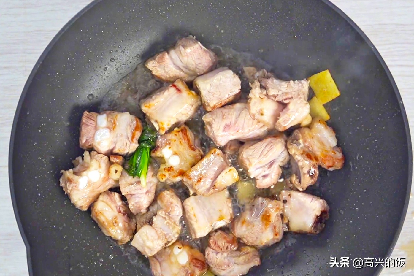 海带是怎么做软烂老人能吃,海带炖排骨汤怎么炖最好喝