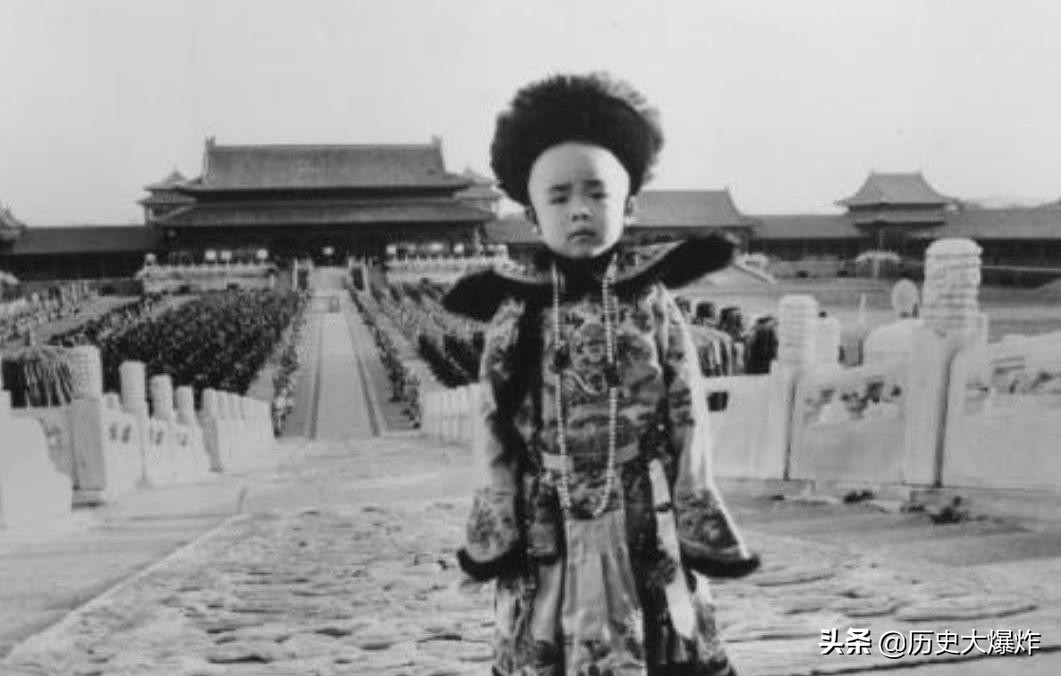 溥仪的童年帝王生活,末代皇帝溥仪童年经历过什么
