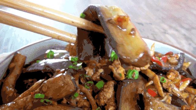 茄子不要炒着吃教你一招,专家说茄子尽量少吃