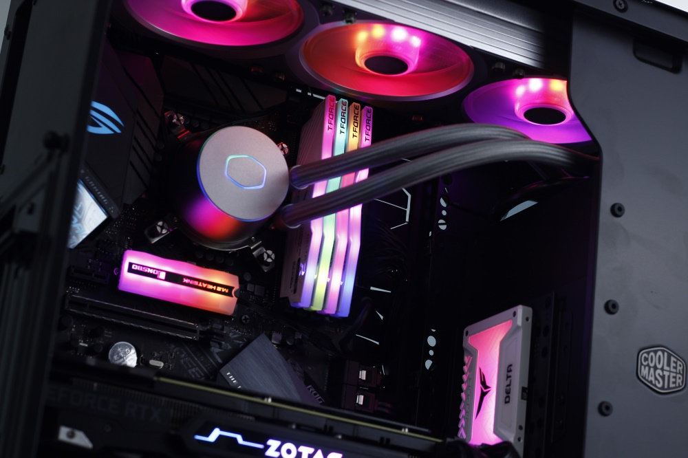 索泰rtx2080ti-xgamingoc拆解,索泰2080ti装机