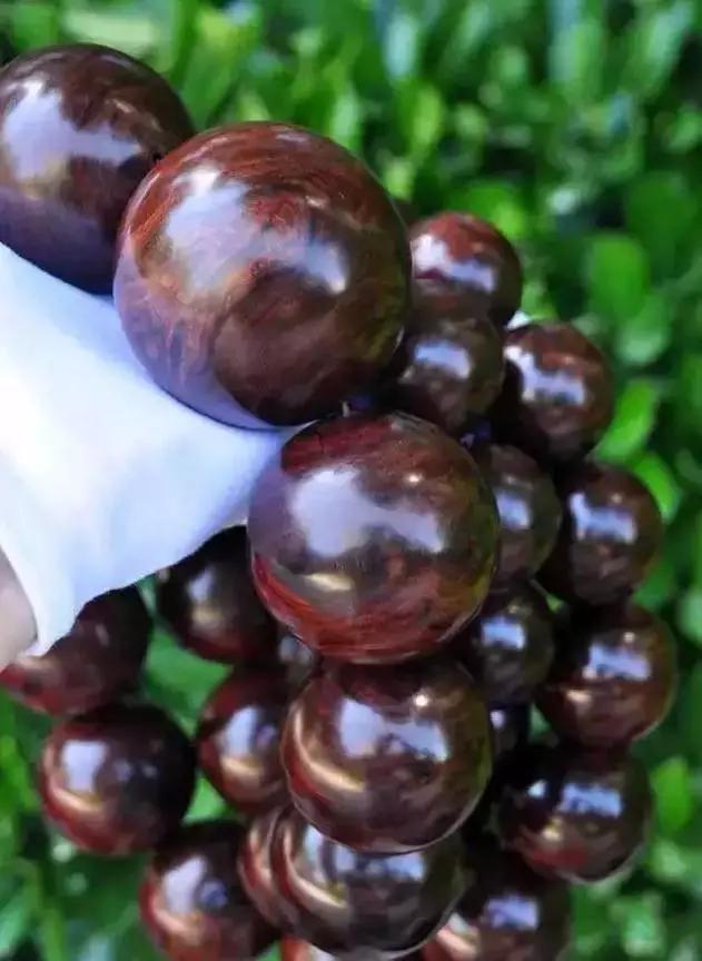 天价黄花梨手串,顶级海南黄花梨油梨老料手串价格