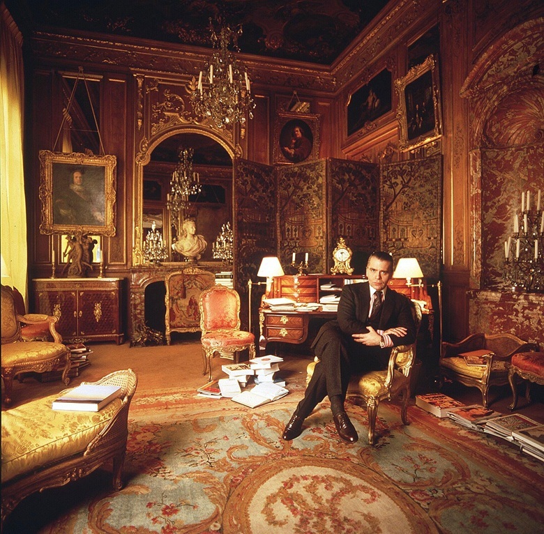 christianlouboutin粉色华伦天奴,christianlouboutin设计过的鞋子