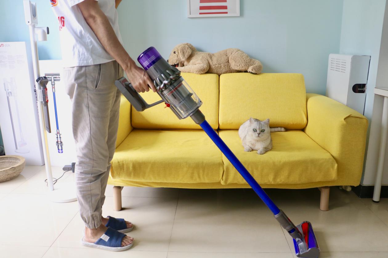 戴森v12强效续航,戴森v11续航