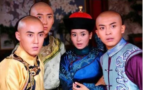 娱乐圈夫妻低调恩爱,李小萌与王雷吻戏视频