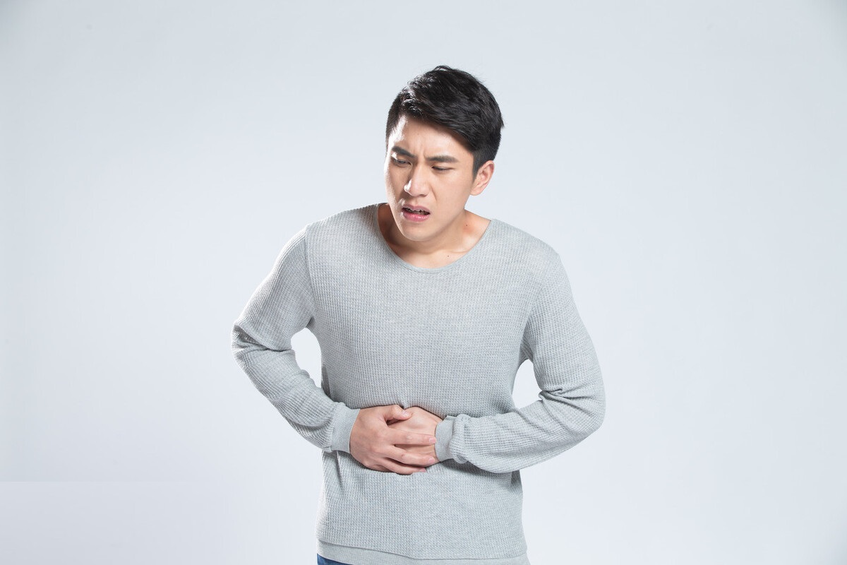 胃溃疡和早期胃癌的症状区别,胃溃疡会变成胃癌的几率大吗