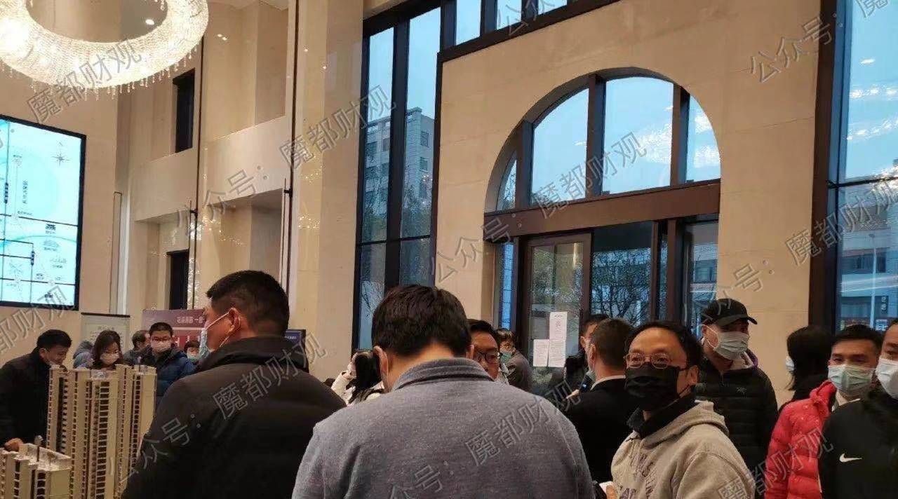 这阵子，昆山花桥又被大家猛烈*攻围**了