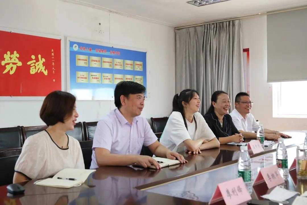 川港小学吴梦洁,川港小学吴梦洁回母校