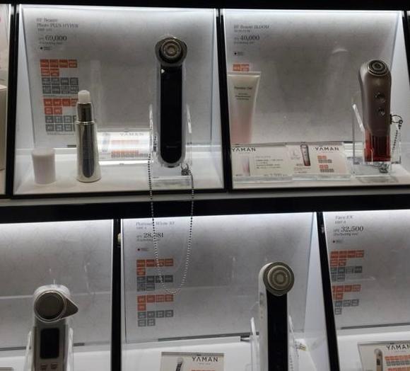 欧阳娜娜和周冬雨是什么关系,28岁的周冬雨图片