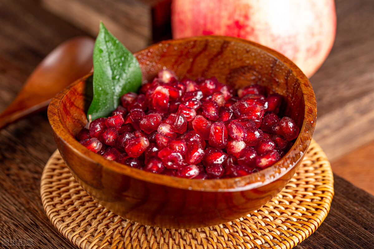 8月份是吃石榴的季节吗,几月几日是吃石榴的季节