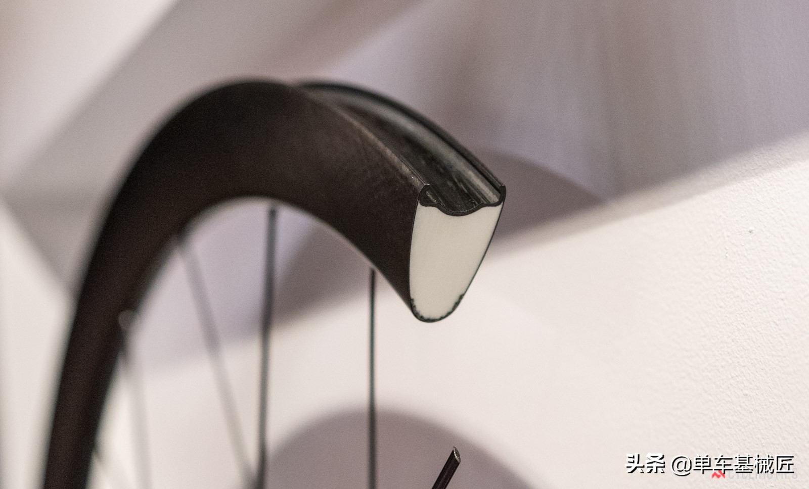 最便宜的顶级轮组,新款老王轮组