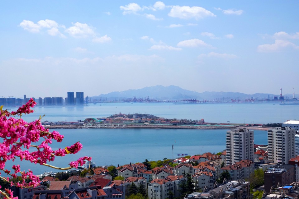 面朝大海春暖花开的背景音乐,面朝大海春暖花开歌曲