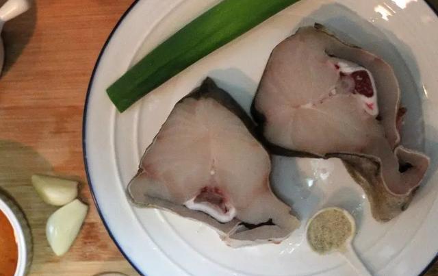 午餐清蒸鱼,鳕鱼最原汁原味的做法