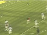 支点中锋踢前腰,足球支点中锋的位置和打法