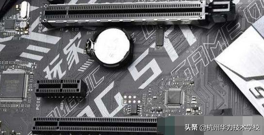 开机就黑屏屏幕亮怎么办,开机就黑屏怎么搞