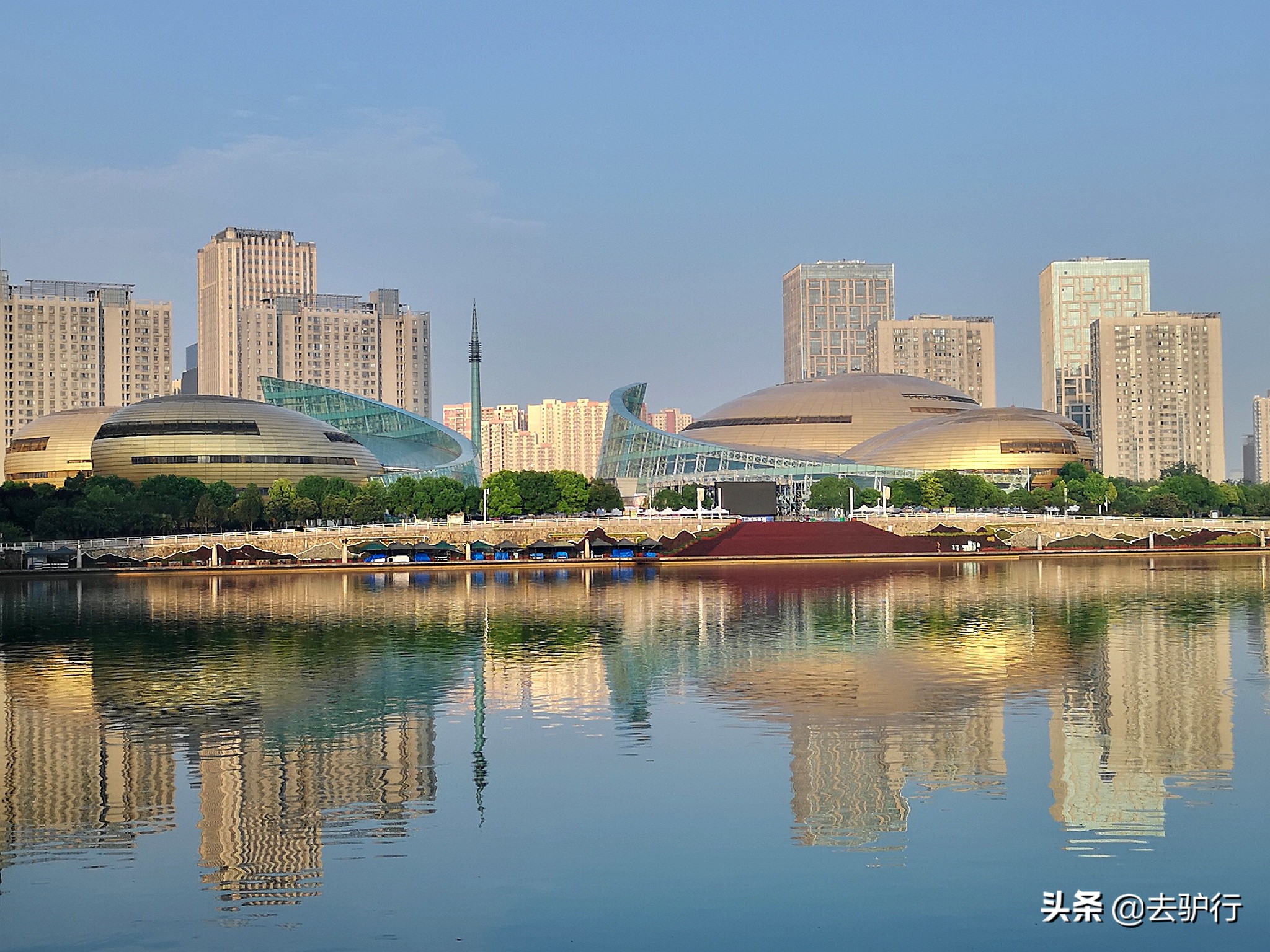 gdp破万亿的省会城市有多少,gdp破万亿的城市2017