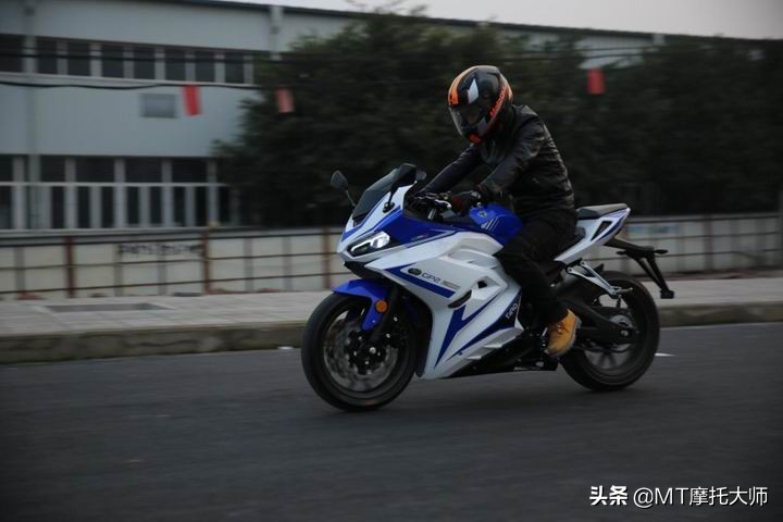 国产地平线仿赛摩托,国产地平线250排量仿赛