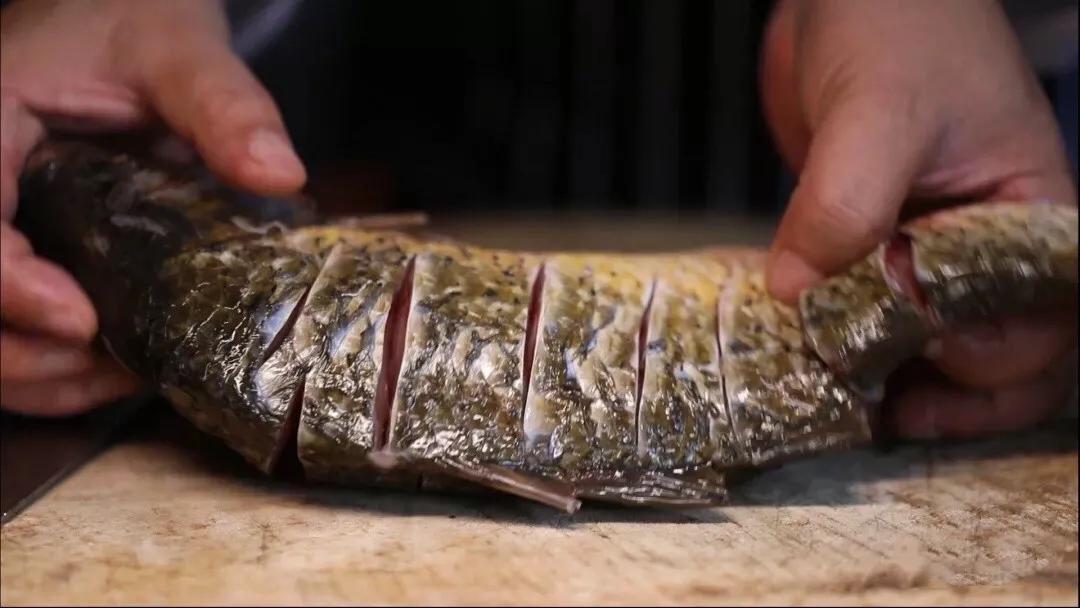 贵州酸汤鱼酸汤是怎么制作的,黄辣丁酸汤鱼的正宗做法贵州