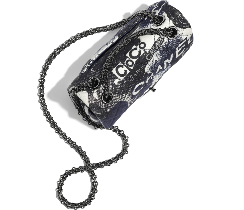 chanel2.55黑金,chanel2.55过时了么