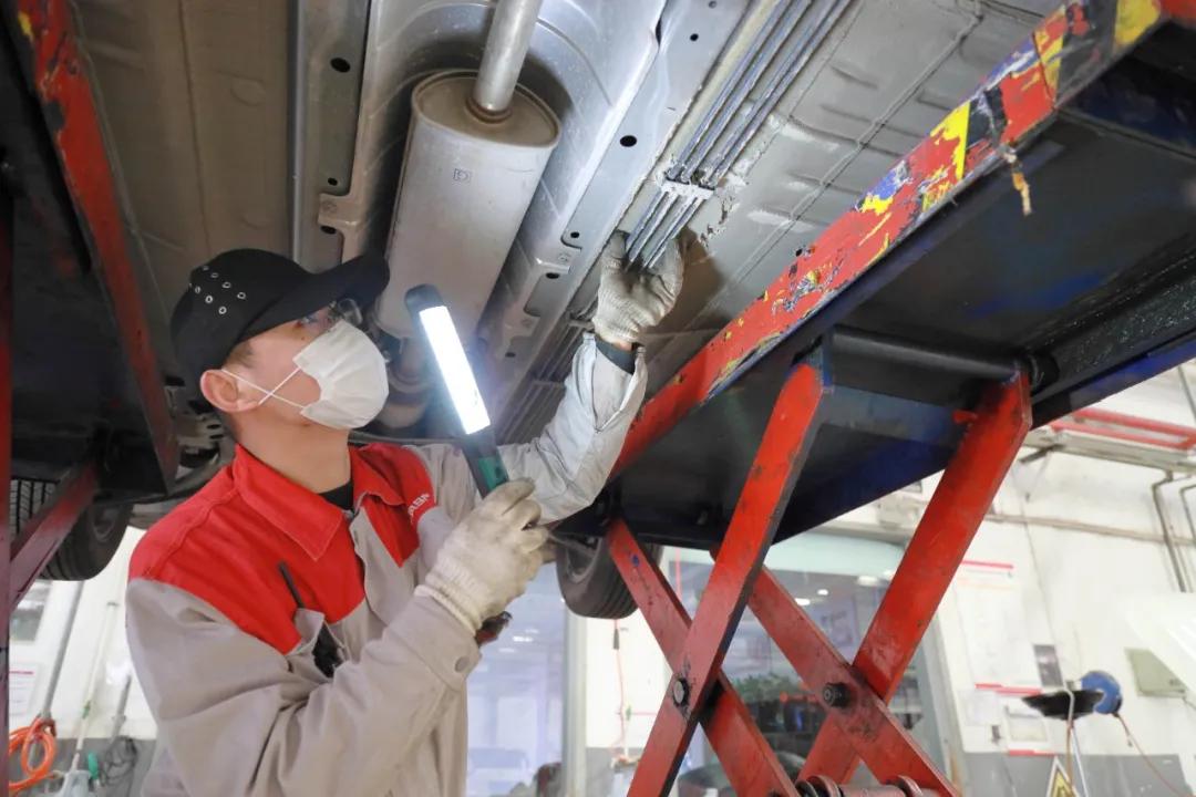 视觉|一家东风南方4S店复工前的日常