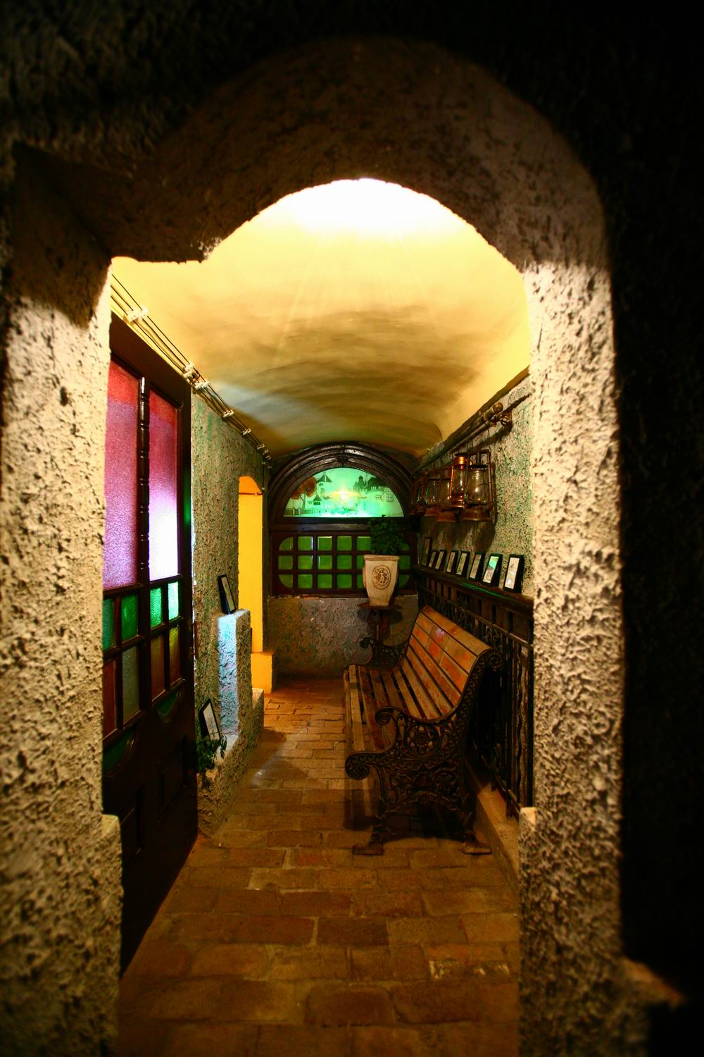 五大道其实有二十多条路,百年前富人区,五六百户都是顶级豪门