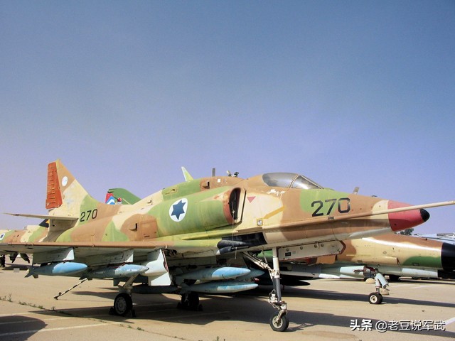 a-4天鹰舰载战斗攻击机,道格拉斯舰载机盘点