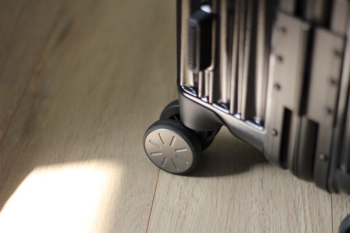 轻便美旅行李箱,好用价格不贵的指纹解锁行李箱