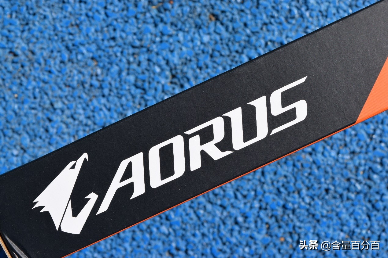 cherry红轴和ttc烈焰雪轴,技嘉机械键盘推荐