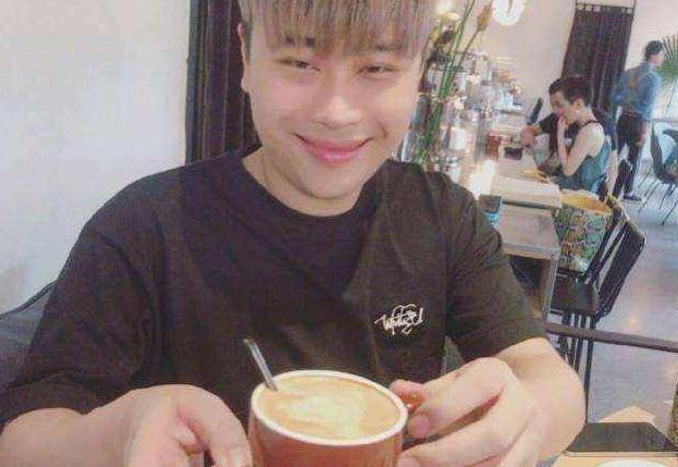 RA俱乐部成立祝福中惊现卢本伟语音!55开秽土重生?