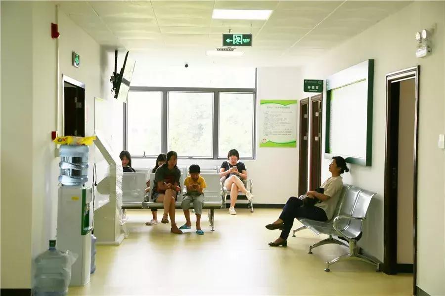 @从化人，快相互转告，南医五院眼科和口腔科搬新家啦！