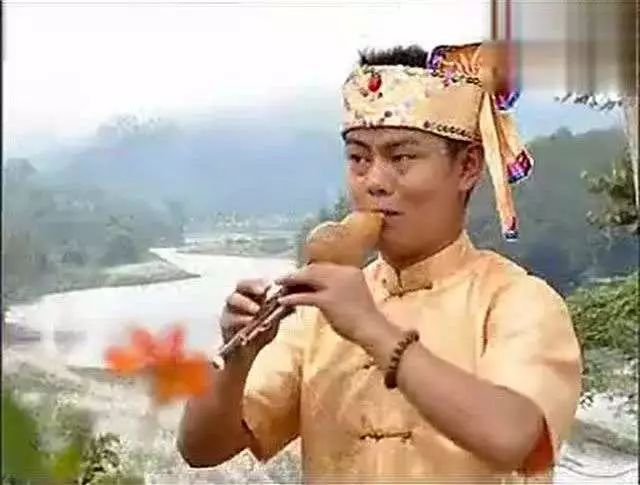 葫芦丝避免咕音教程,吹葫芦丝如何才能避免咕音