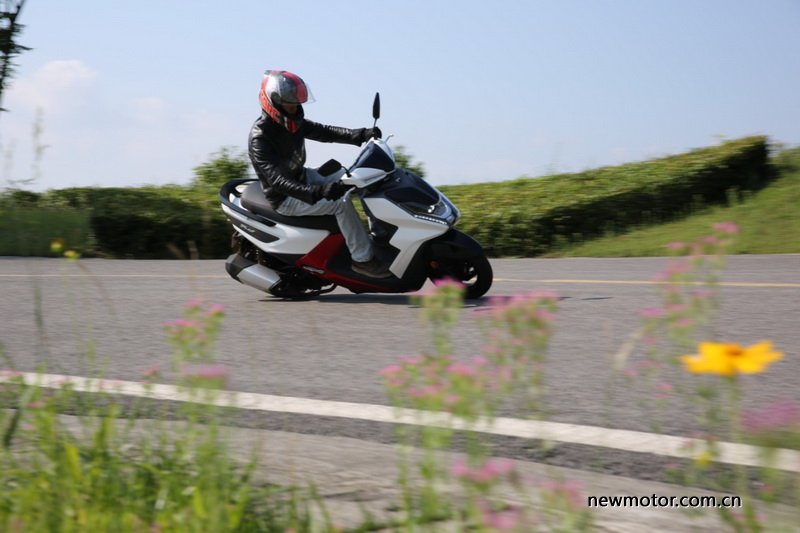 三阳fnx150踏板2021款评测,三阳fnx踏板150带人可以跑山吗