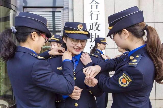 专科可以考三级人力资源管理师吗,专科可以报考的三不限国考公务员