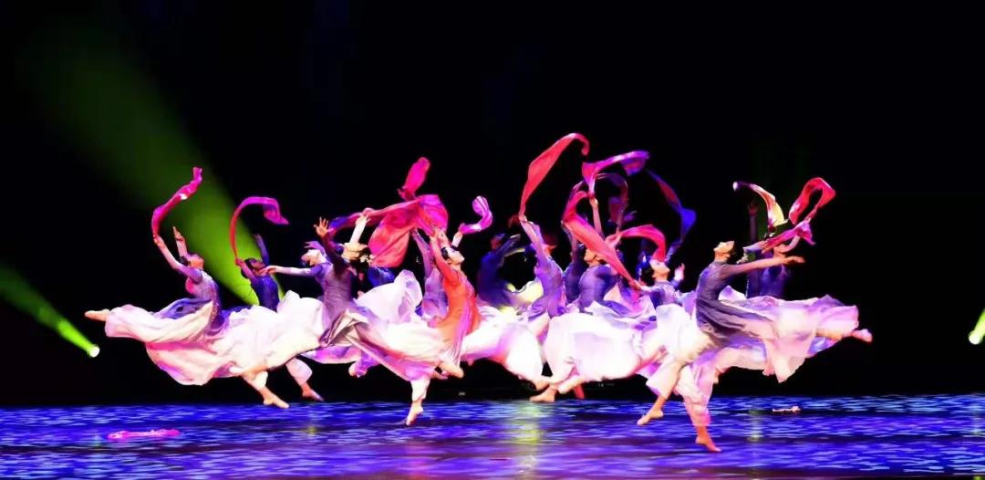 长沙南雅中学毕业生赵栩嘉,母校六年给她的……