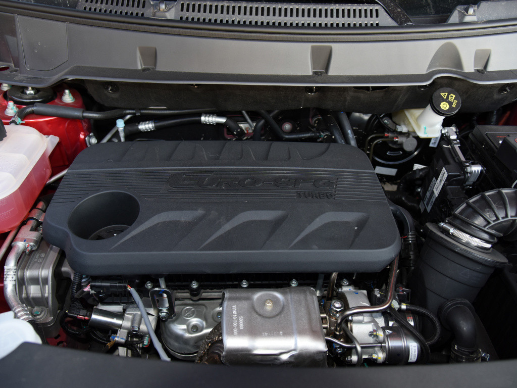 风光580新款6大座,风光580新款6座