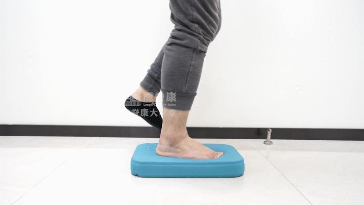 以前脚踝扭伤了现在经常会隐隐痛,脚踝扭伤后一直隐隐作痛怎么办