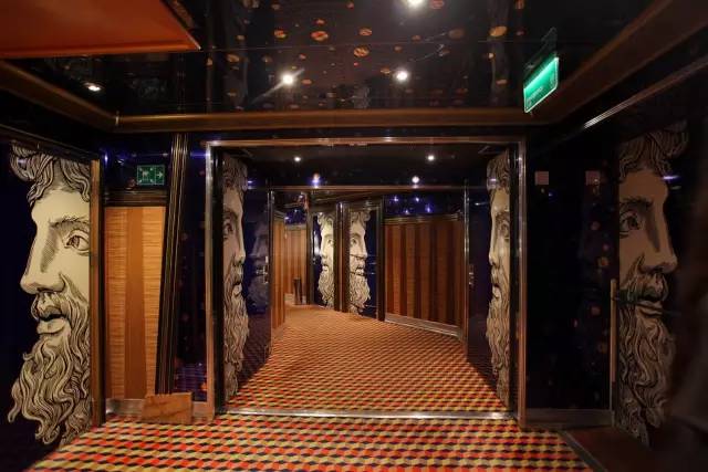 日本防疫钻石公主号邮轮,日本钻石公主号邮轮海上漂多久