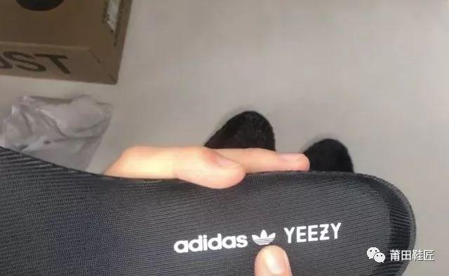 yeezy350冰蓝满天星鞋标真假,yeezy350boostv2黑侧满天星
