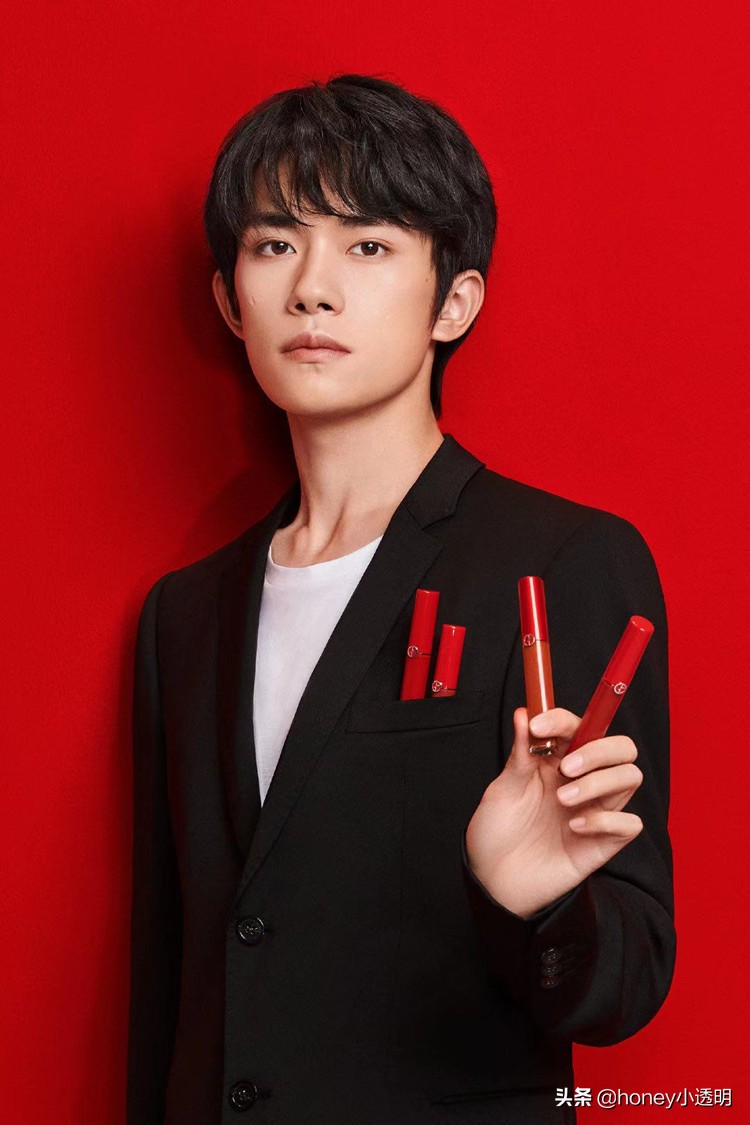 四字弟弟易烊千玺,四字弟弟代言阿玛尼