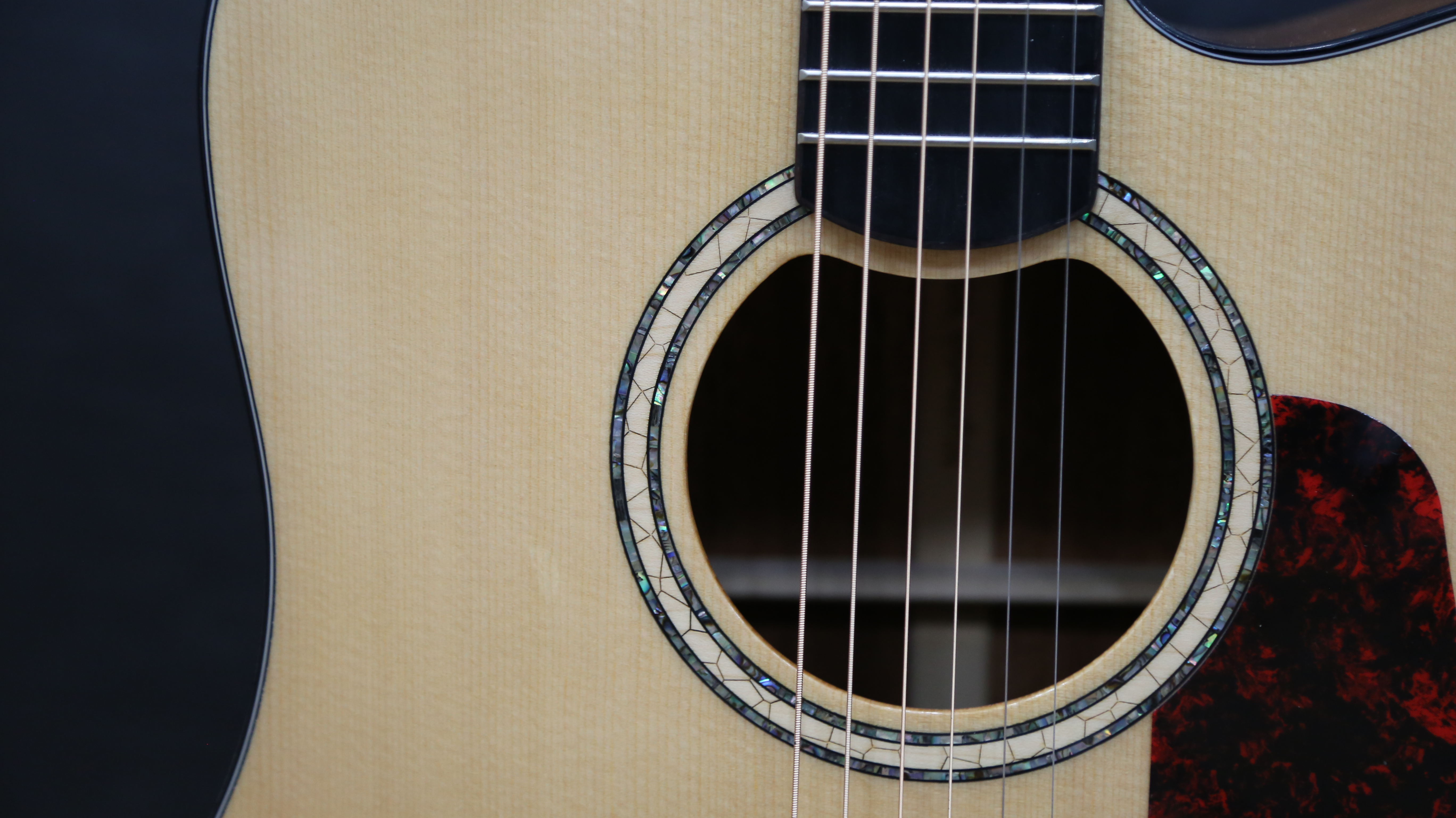 拉维斯吉他n5值得买吗,拉维斯n5吉他