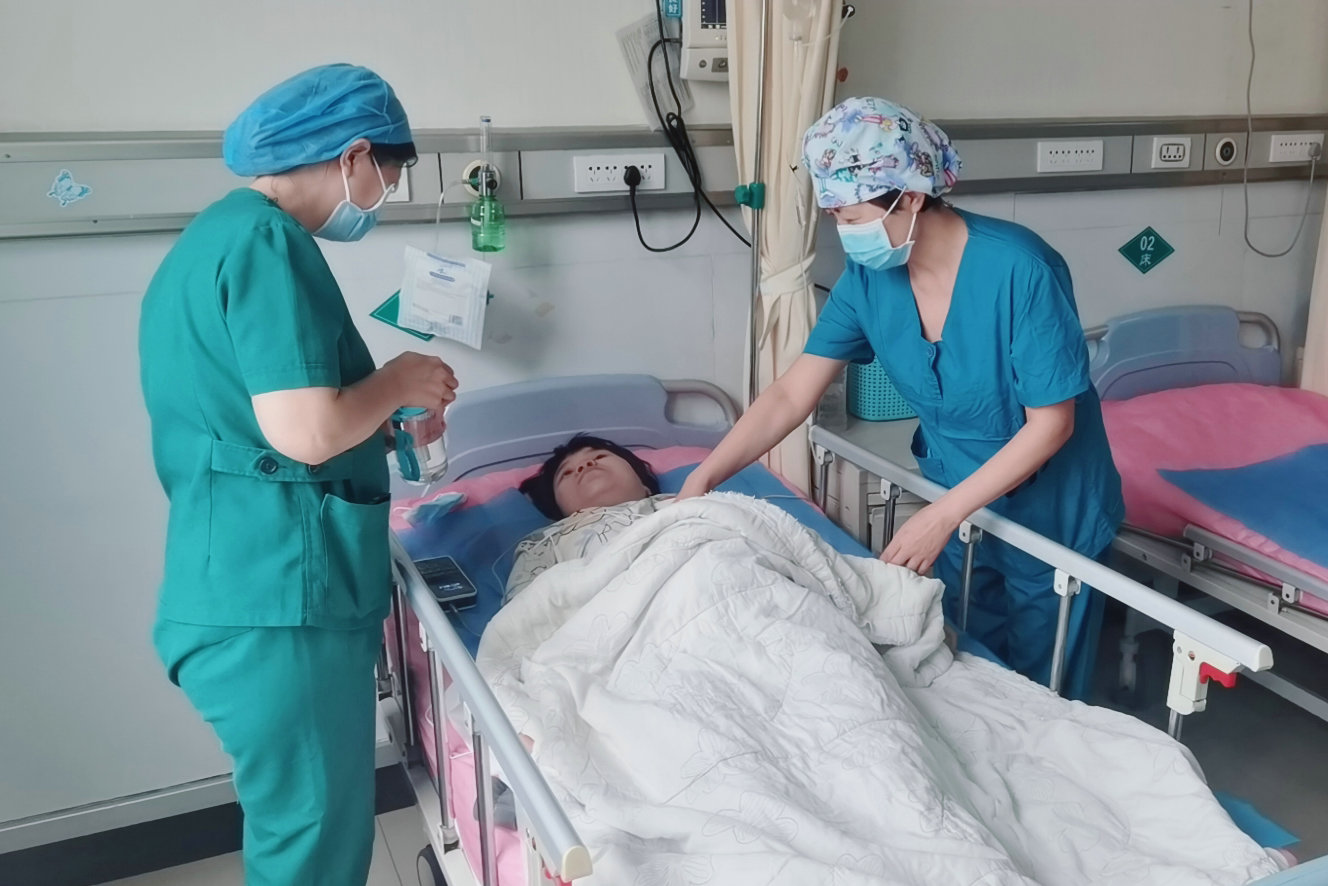 母婴护理健康守护者,妇幼保健院守护母婴