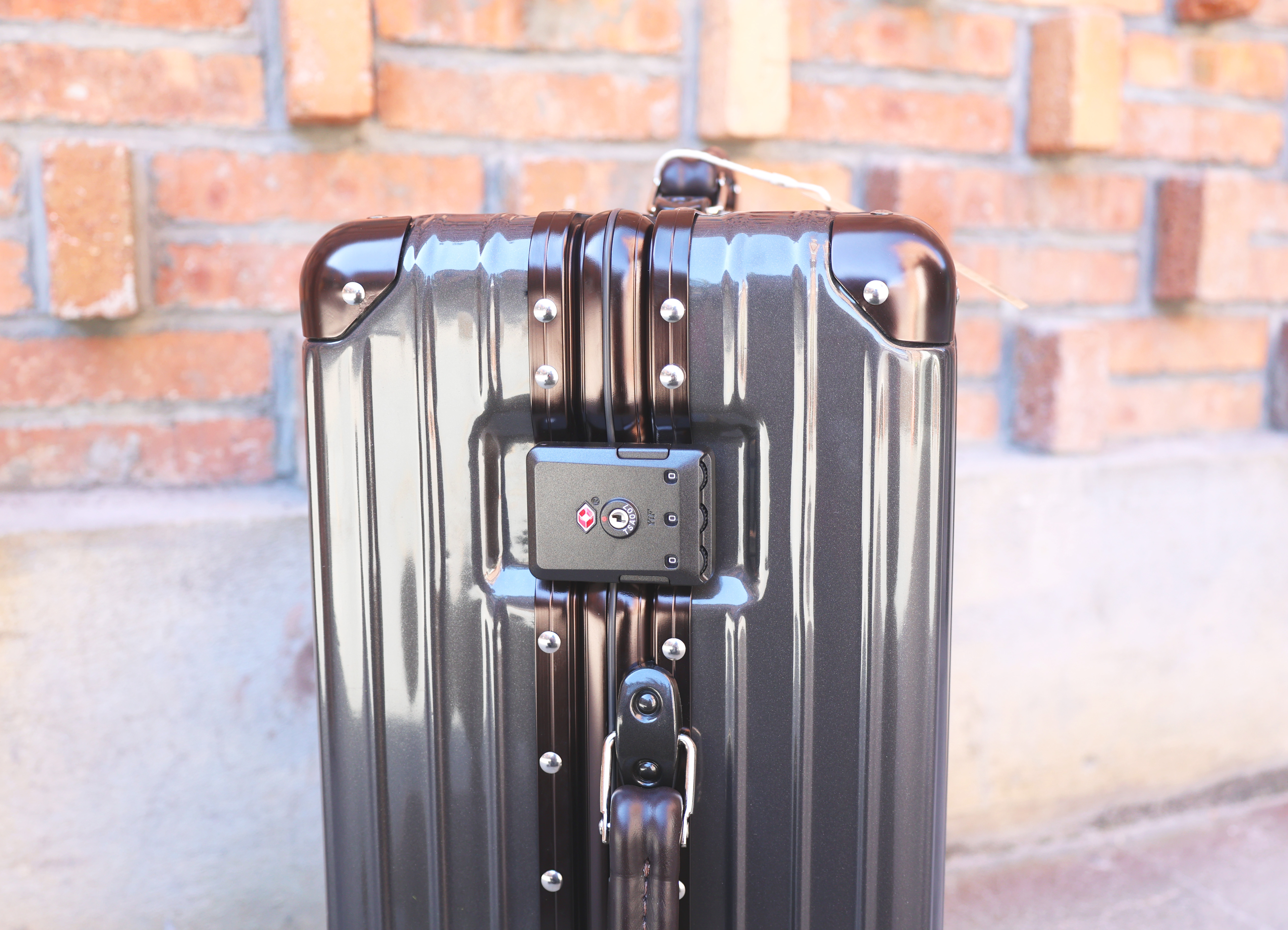 网易严选经典铝拉杆箱,网易严选28寸铝框行李箱