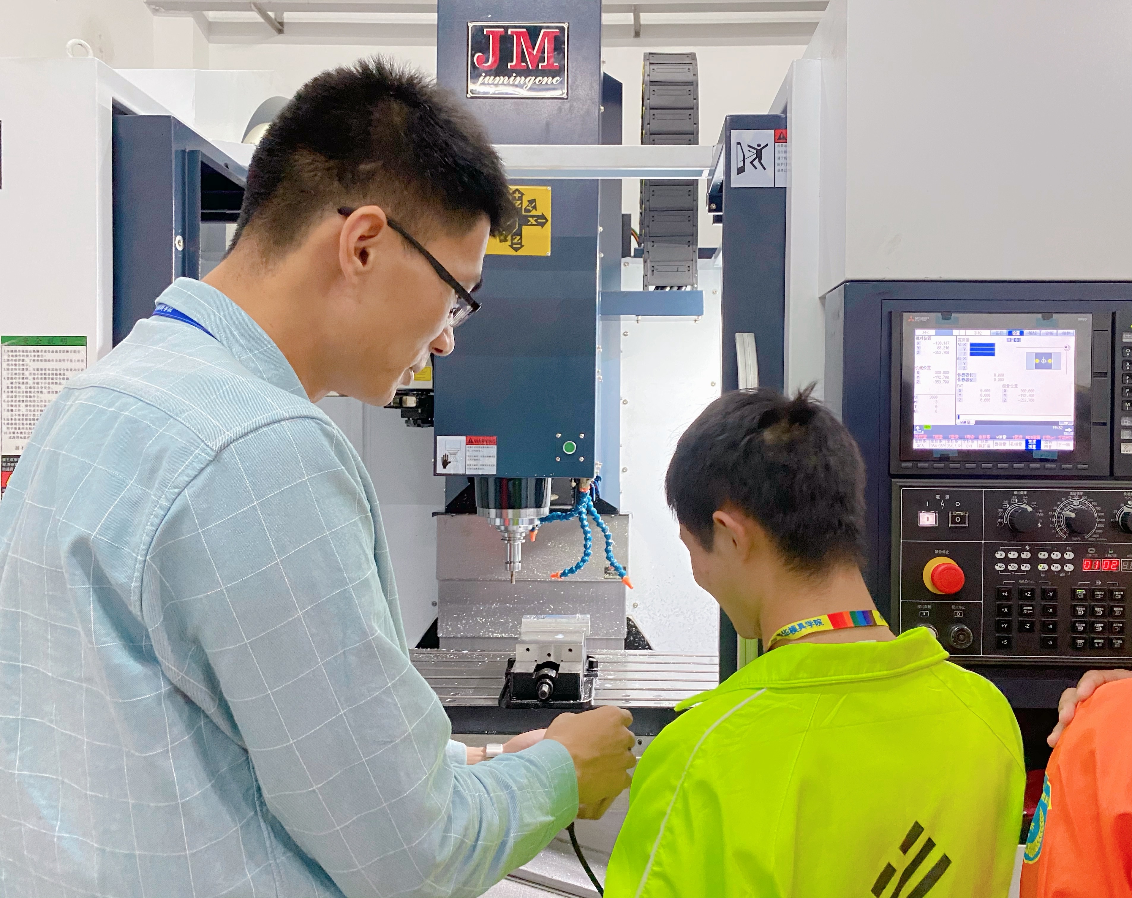 东莞学ug模具设计培训怎么样,东莞ug培训学校提供工厂实操