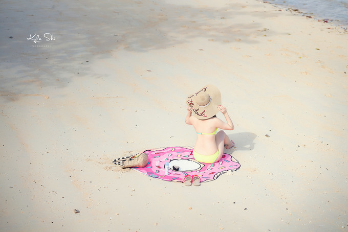 在海洋上与世隔绝的小岛,到大海里面就找一个小岛去生活