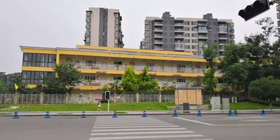 中铁奥维尔横厅三房装修,中铁奥维尔三期房价