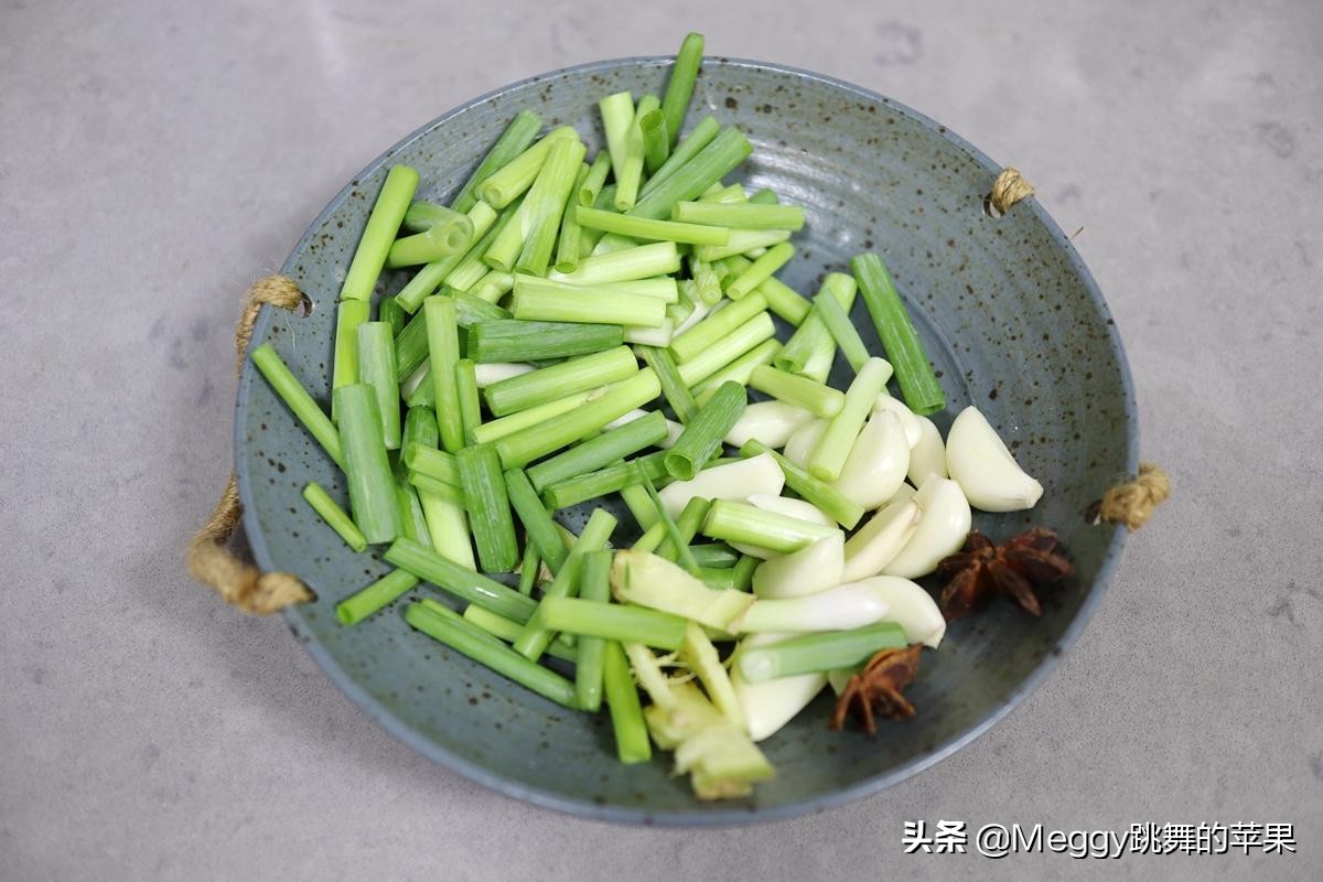 煎带鱼挂糊的正确方法,煎带鱼用什么上浆好煎