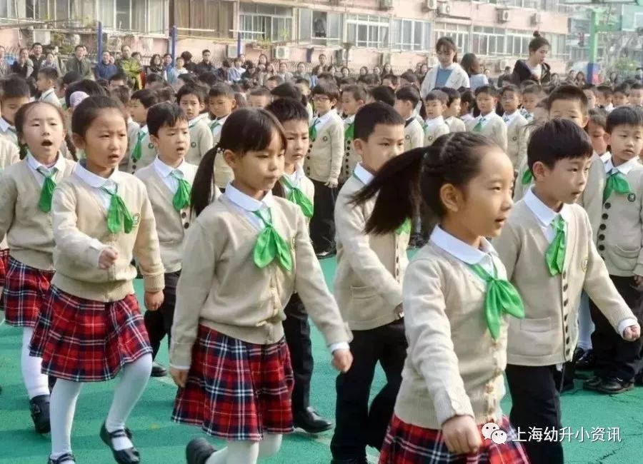 上海最美高中校服,上海小学校服好看前十名