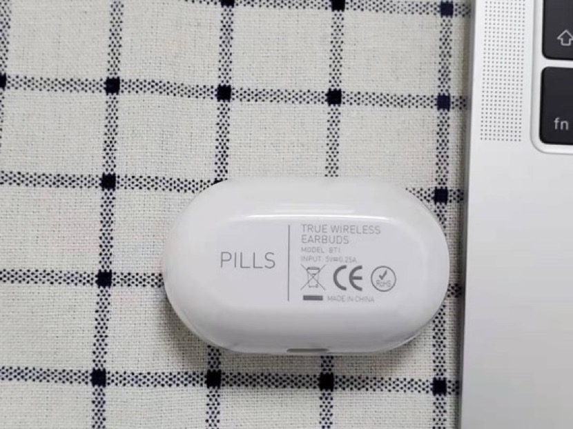 momax摩米士spark耳机,momax蓝牙耳机和苹果耳机哪个好