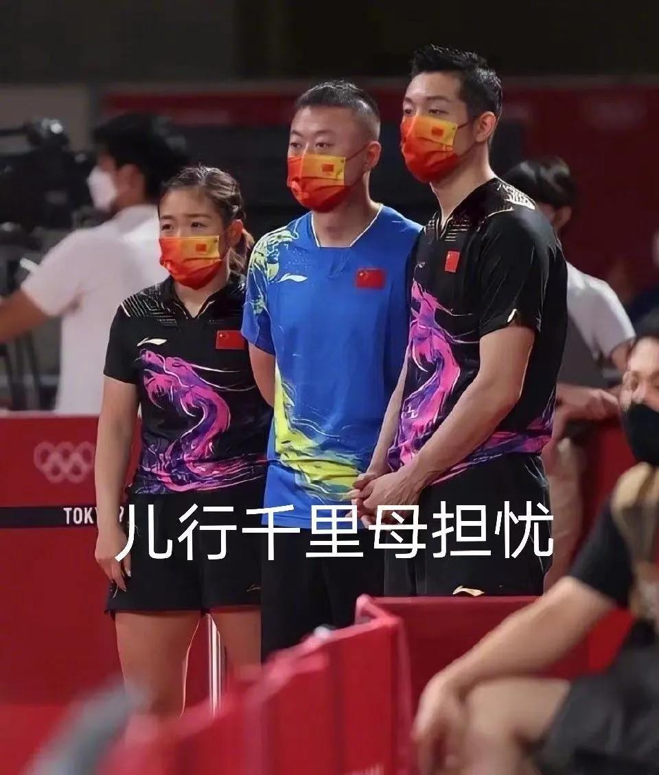 女生包包里面都装什么豆豆,女生的包包装的是什么